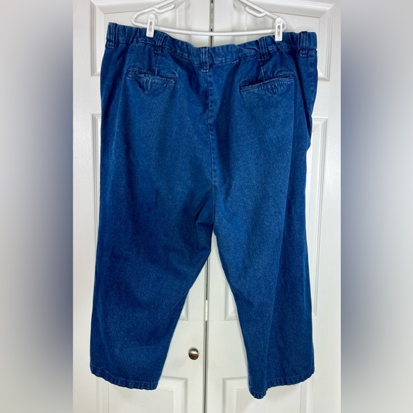 Expandable Waist Pleat-Front
Relaxed Jeans, Indigo | King Size. 54/38 - Picture 4 of 12